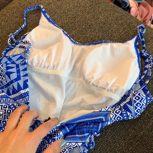 Design Lab one piece - Picture 4 of 7